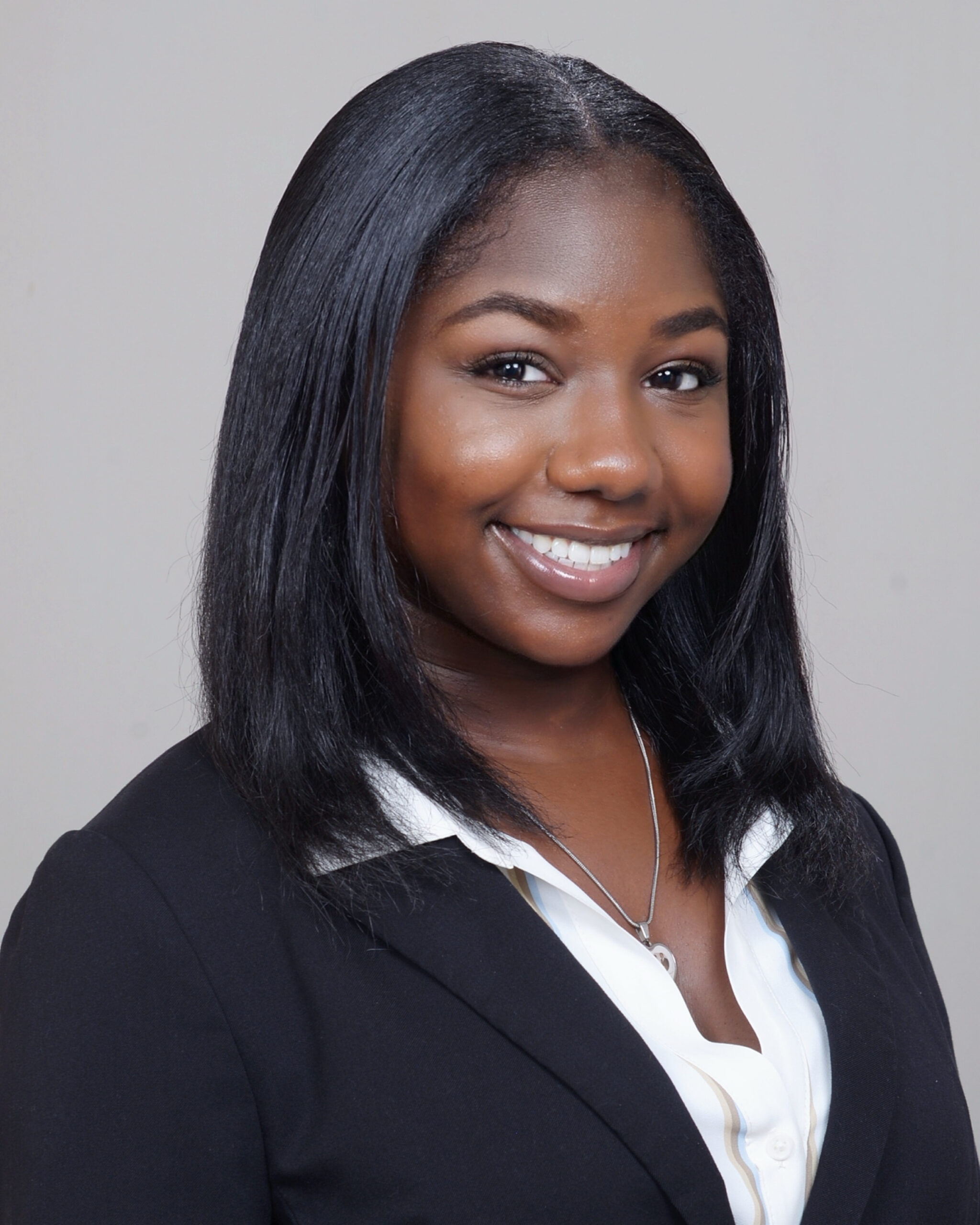 headshots - Briana Kelly